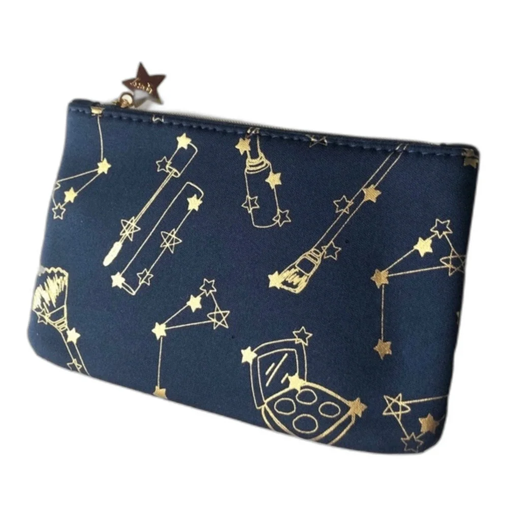 Ipsy Makeup Graphic Cosmetic Bag NWOT One Size Chic Cute Minimalist